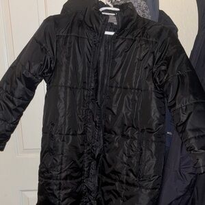 Women's Black puffy/Quilted Coat